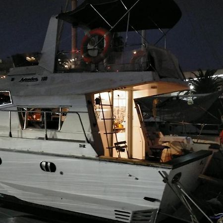 Barco Lucky 호텔 산트 아드리아 데 베소스 외부 사진